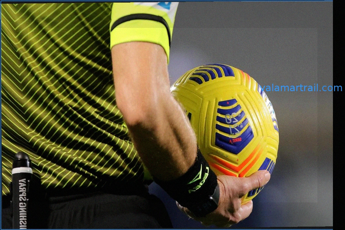 ¿Quién dirigirá el partido en San Siro? El equipo arbitral completo para Milan-Venezia