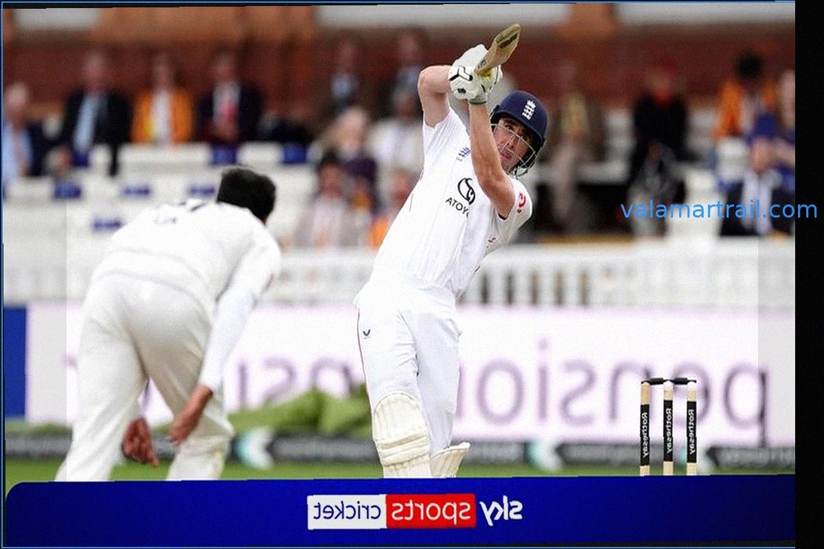 Lawrence guía a Inglaterra a una sólida ventaja contra Pakistán en un Lord's lluvioso